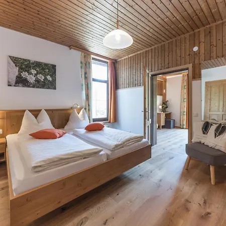 Gribelehof 3*