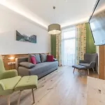 Gribelehof 3*